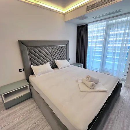 White Titanic Luxury Sea View