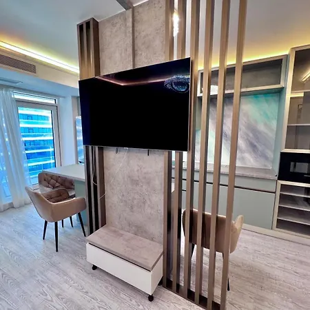 Apartment White Titanic Luxury Sea View