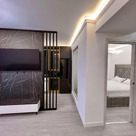 White Titanic Luxury Sea View * Navodari