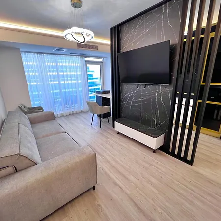 White Titanic Luxury Sea View Apartment