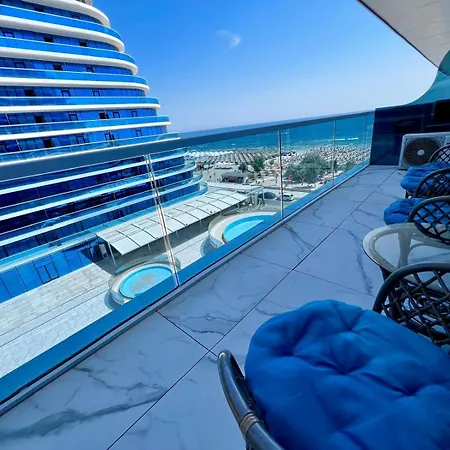White Titanic Luxury Sea View * Navodari
